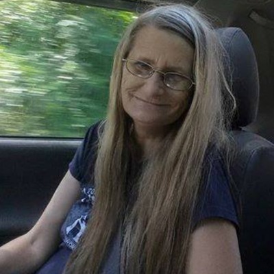 Lesia Ann Holt