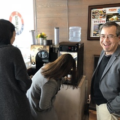 Lew was impressed by a free-coffee machine in restaurants in the RoK when he arrived at Songdo.