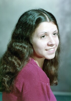 Linda Charlotte Kuykendall (Hand)