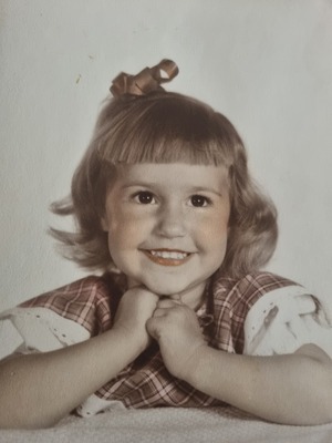 Linda J Eckman