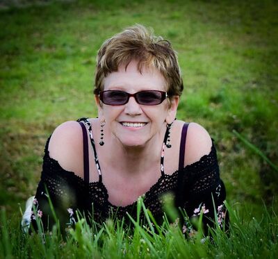 Linda  Joan  Whitley