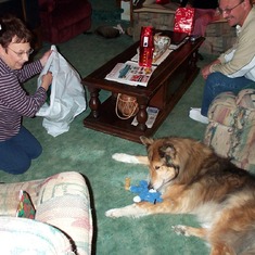 Christmas 2004 - opening presents with Tom and Lassie