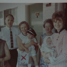 Mom with Dad, Grandma, Great Aunt Ruth, Aunt Eleanor and Baby Sarah