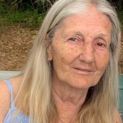 Linda Maye Laurain Totten
