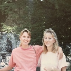 1989 San Antonio - LInda and Penny (LInda stayed with me after she moved back from Hawaii in Dallas)