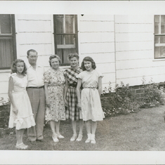1940~Jean, Grandpa & Grandma Hansen, Lois, Ruth