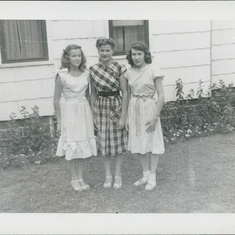 1940~ Sisters Jean, Lois, Ruth - South Sioux