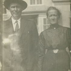 1910~ Lois' grandparents Hans Christain & Kirsten Hansen