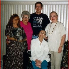 004 L-R Brenda, Iva, Steve, Shirley, Lois (1998 Calgary)