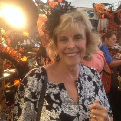 Lois J Haeussler