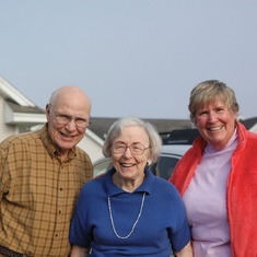 Loren and Lyn Houtman and Lucia Scully Oelz, October 29, 2010