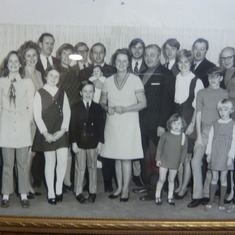 The Oelz family with Loren and Lyn on the right