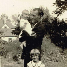 Heinie with Marilyn and Loren 1929