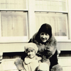 Mae with Marilyn 1928