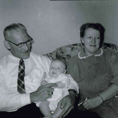 Heinie and Mae with Dirck March 1958