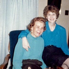 Lorett with daughter Cat at sister Delphine's ~ 1987