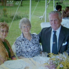 Mrs. Liyi Hernandez (Ana's grandmother) with Loretta and Walter at Ana's and Jajean's wedding @Protection Farm.