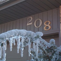Lori moves to the 208 Lorene house 11, 19, 05 and the 2nd winter is very icy and cold.