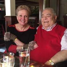 Mom/Eydie and Dad/Lou - Christmas Eve 2015 - Lunch at the Red Lobster. Dad's Last Christmas.