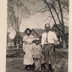Dad/Lou as a little boy with his parents, Nettie and Louie in their Denver Neighborhood.