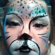 Nikky painted Bella's face.