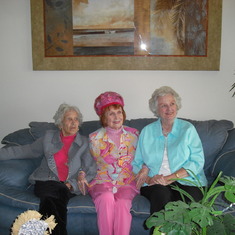 The always beautiful Arthur sisters. Helen Arthur-Leatherwood, Louise Arthur-Penn, Carol Arthur-Dixon. Easter 2009