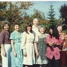 This was taken after Clem's memorial. Nadine, Louise, Virginia, Harold, Esther, Mercy (Clem's widow), and Gertie