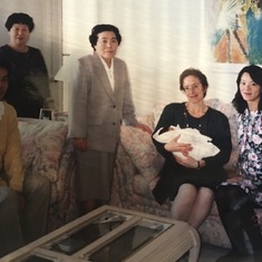 Louise san visited our Grosvnor Apt. to see baby, Ai 
