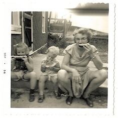 Luella with her daughters - Caron (center) and Michelle (left)