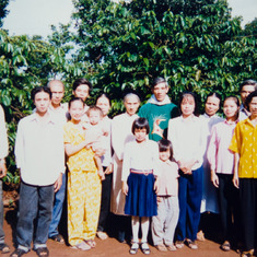 Gia đình Dì Khánh (1995)