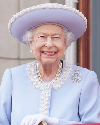 Majesty  queen Elizabeth 11