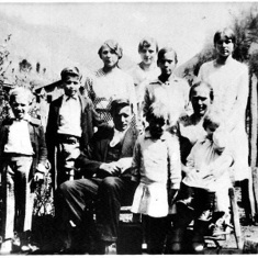 James and Della Compton and family 