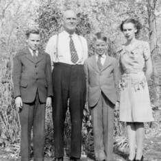 Margaret with Dad and Brothers 1946