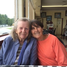 Linda came to visit in June of this year - road trip to South Sauty diner, we shared much laughter and such fun.
