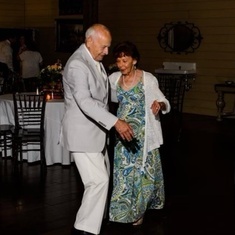 Dance at Rochelle wedding