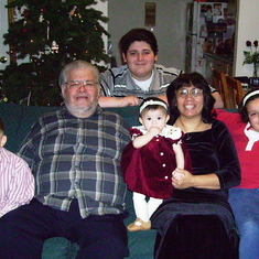 Robert and his grandkids (Andrew, Elijah, Savannah and Melanie)