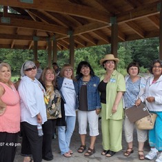 Las Familias de Washington County ladies