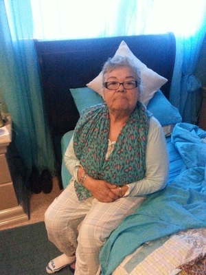 Maria R Salazar