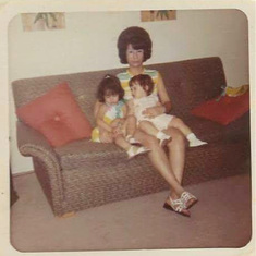 Mom Donna & Lisa in California visiting Auntie Anna Berkowitz