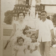 From left to right: Lola Daling, Marilou, Corazon, Lolo John. Photo taken in Paete, Laguna during one Cadayona Family Holy Week Traditions.