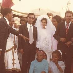 in my wedding day with my beloved brother Mario - Copia