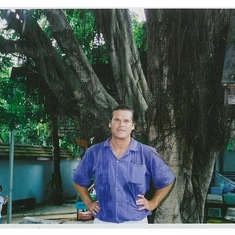 Teaching ESL at primary school in Lampang, Thailand 2003. Kids loved him.