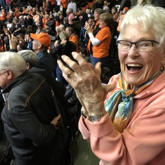 Marolyn cheering on the Beavers at a 2019 OSU women's basketball game.