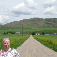 Marsha returns to farm 33 yrs later (7-2-2009)