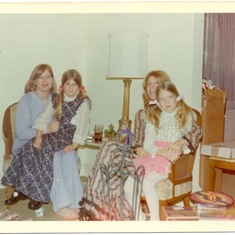 Martha and Carol with Tiffany and Amy