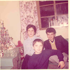 Benny, Trish & Marty Getty, Christmas, 1960