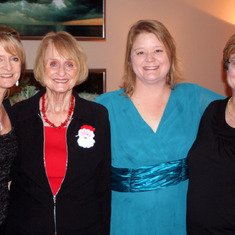 Aunt Mary, Sharon, Tizzie, & Terry_Schreiber Christmas Eve