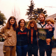 1980, 1, Linda Cox, Susan Roberts, Mary Hsia, Larry holding Walden Cox on the terrace