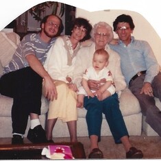 Guy Mary Mom Mom Lee Justin Easter 1989