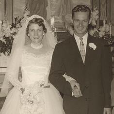 Ralph & Mary wedding Oct 2, 1955 - aft wedding #1